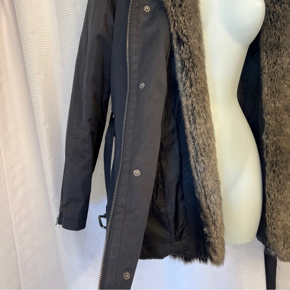Amazing 7 For all Mankind 2 in 1 Black Hoodie Fur Removable Lining Parka S Great - Picture 4 of 13